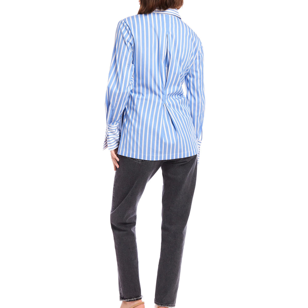 
                  
                    The Reese Shirt features a stylish stripe pattern and a collared button down design. With its wide tie front, it creates a fitted silhouette, perfect for a chic work-to-night outfit. Look and feel confident in this versatile piece.
                  
                