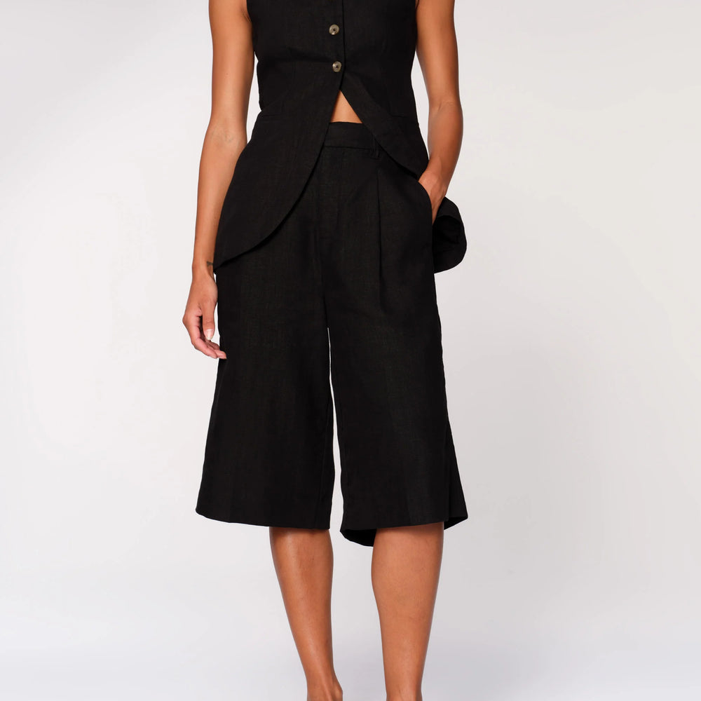 
                  
                    DL1961 Amalie Linen Vest in Black
                  
                
