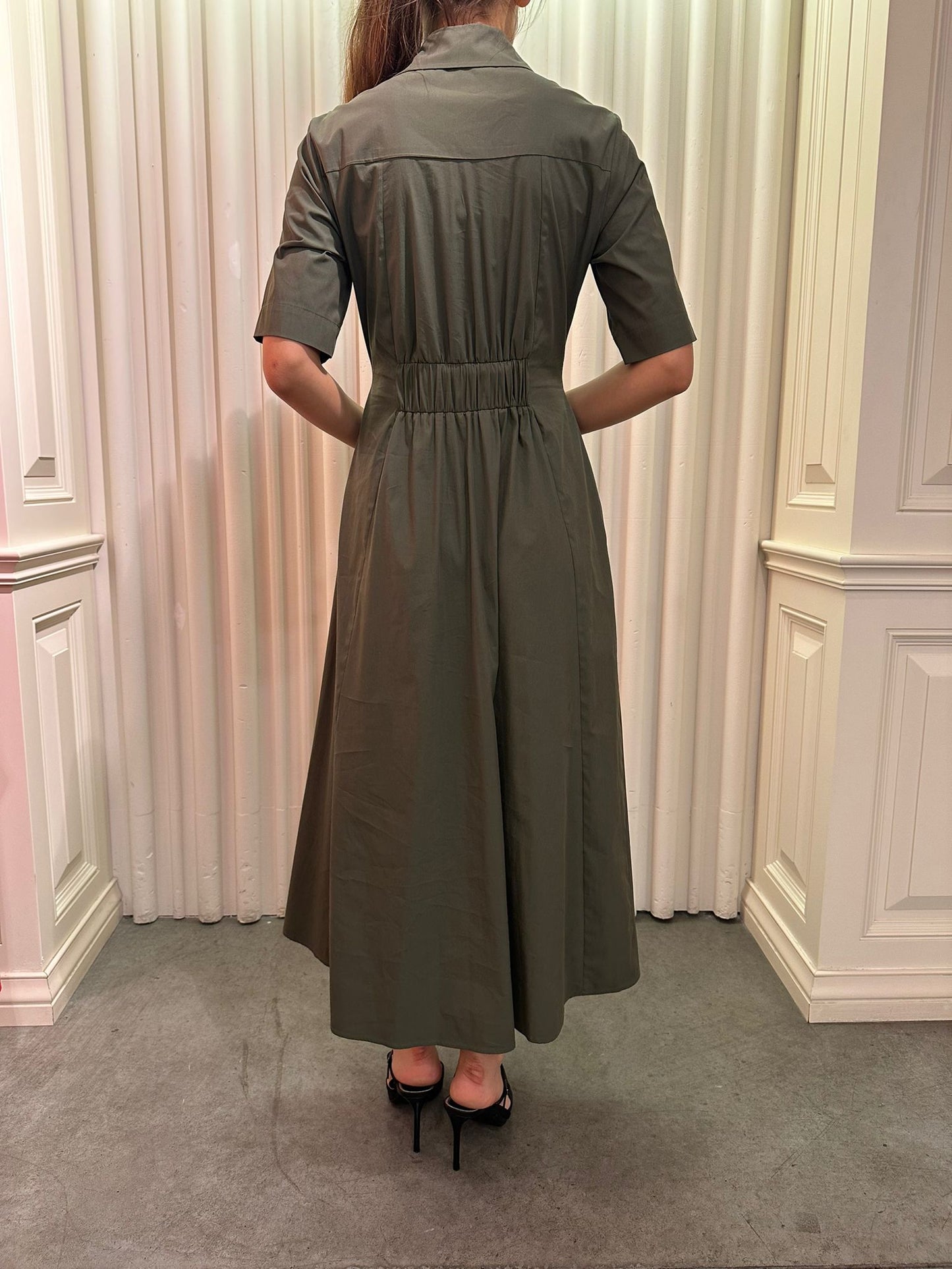 Back of Exquise Rylie Dress In Khaki