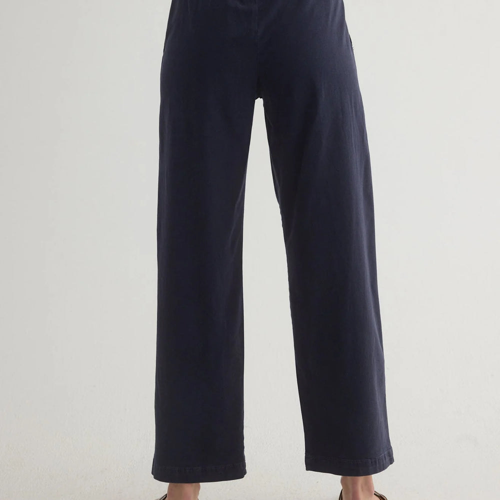 
                  
                    Bella dahl Clean Front Wide Leg Crop Pant in Navy
                  
                